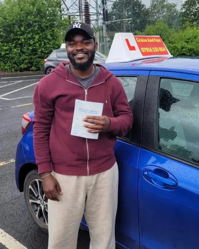 Cruise'N'Pass learner practising manoeuvres during driving lessons in Salford